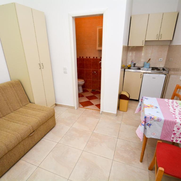 Apartments Kristina Jaz Budva - Studio Apartment - 10