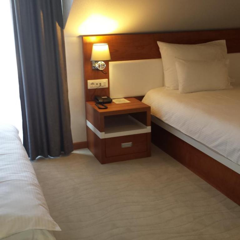 Hotel Porto In - Superior Double or Twin Room - 12