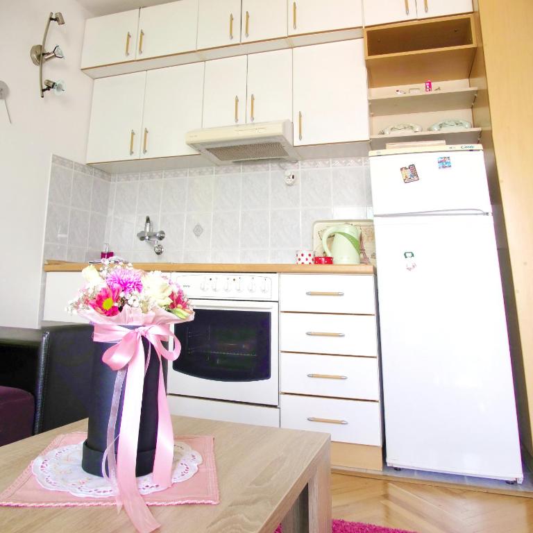 Apartments Inspiration - One-Bedroom Apartment with Balcony and Sea View - 5