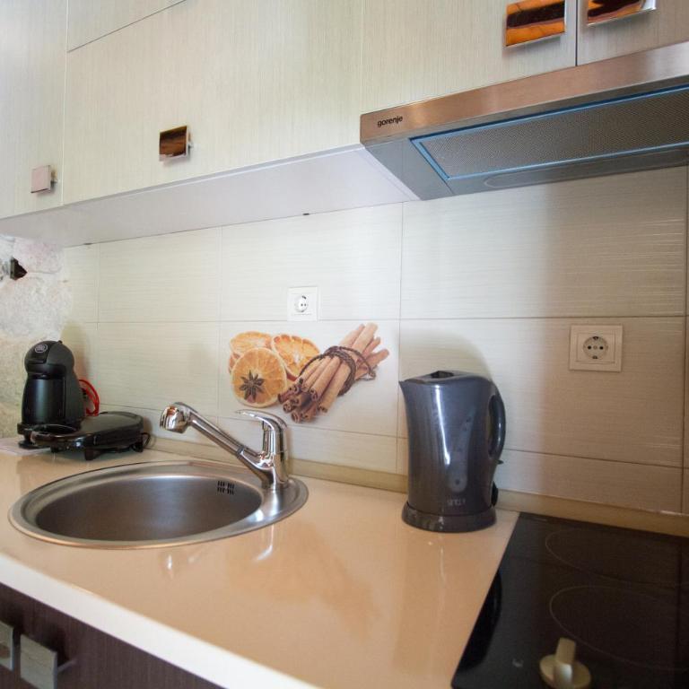 Hill Apartments - Studio with Sea View - 12