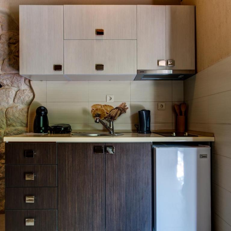 Hill Apartments - Studio with Sea View - 5