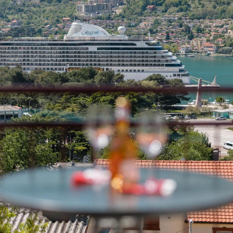 Apartments Feniks - One-Bedroom Apartment with Balcony - 15