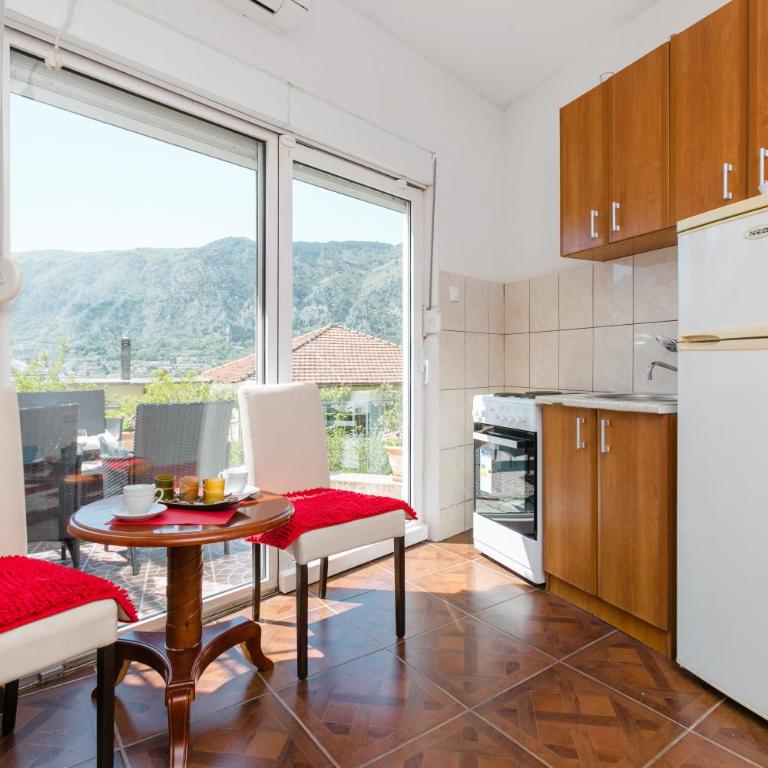 Apartments Feniks - Studio with Terrace - 1