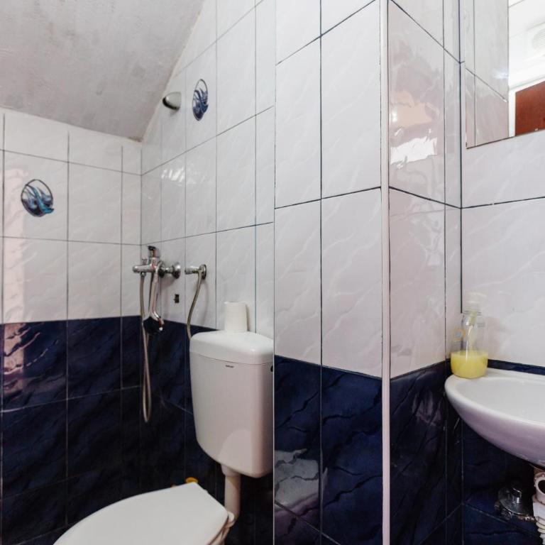 Apartments Feniks - Studio with Terrace - 10