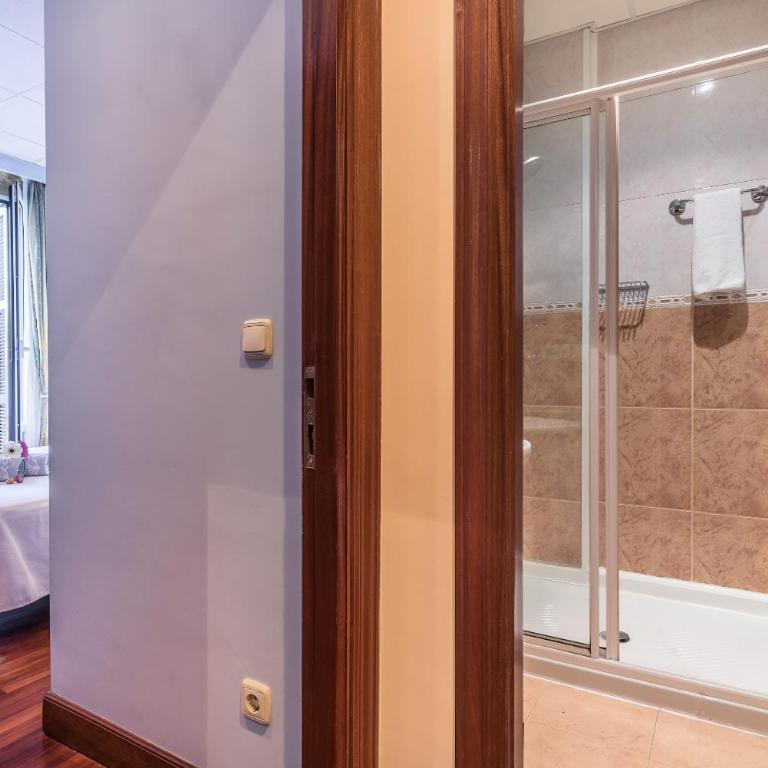 Pensión Ab Domini - Habitación Doble con baño privado - 5