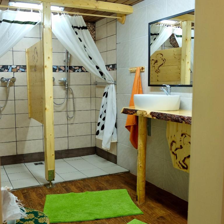 Hostel Weisses Rössl - Einzelbett im gemischten Schlafsaal - 5