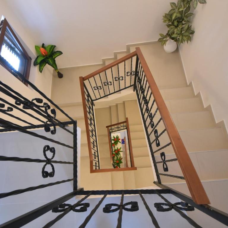 Apartmani Centar Igalo - Apartment with Sea View - Attic A6 - 2