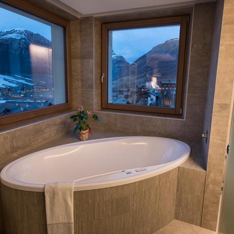 Hotel Baita Montana - Suite con Vasca Idromassaggio - 5