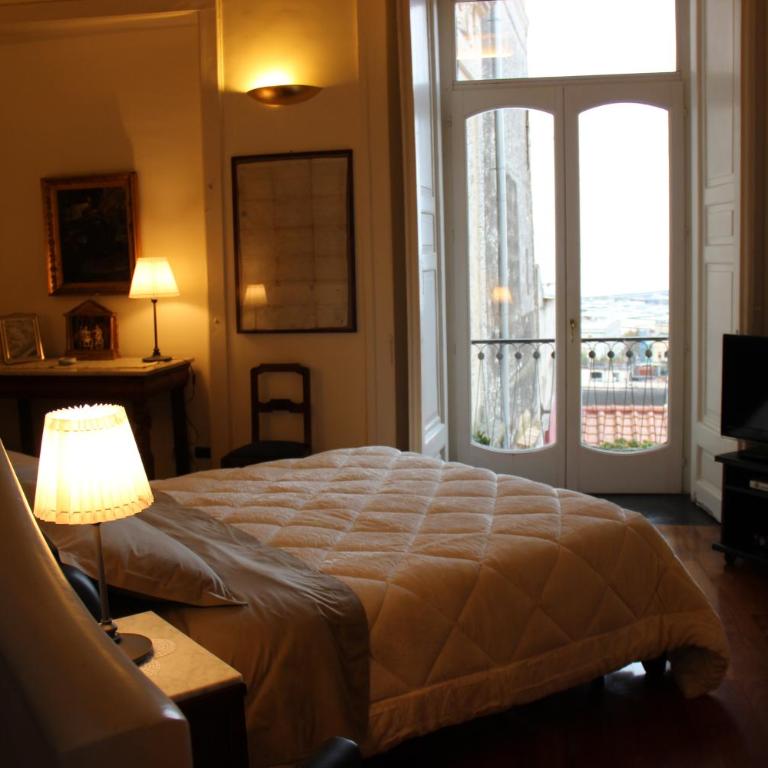 B&B Palazzo Conforti - Camera Matrimoniale con Balcone - 2