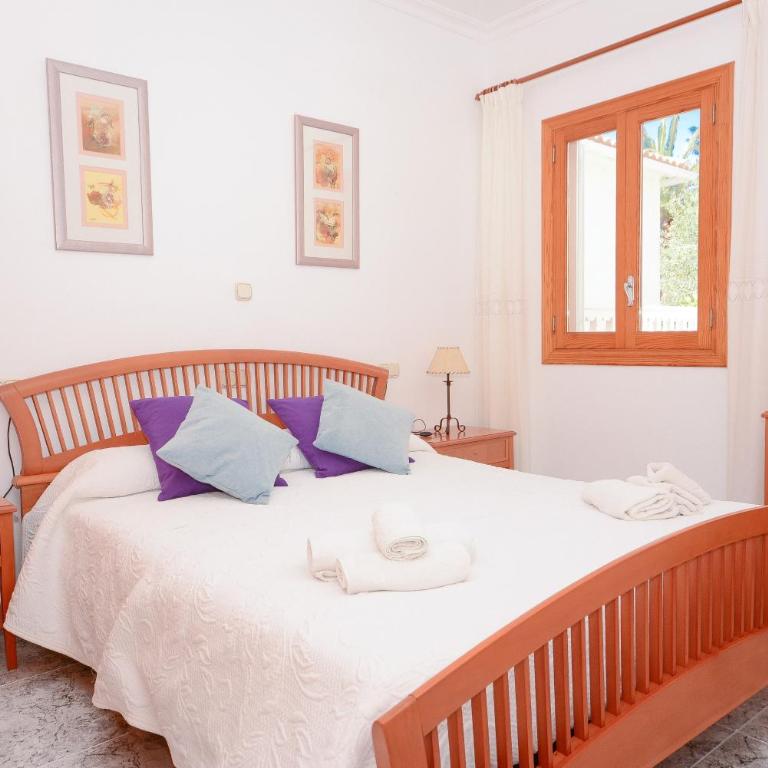 Pinya - Three-Bedroom Villa - 12