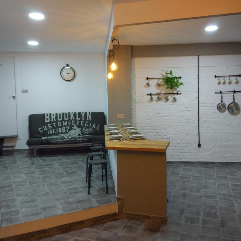 Casa Loft 2 Dormitorios en el Centro Histórico y de fácil acceso - Two-Bedroom Apartment - 2