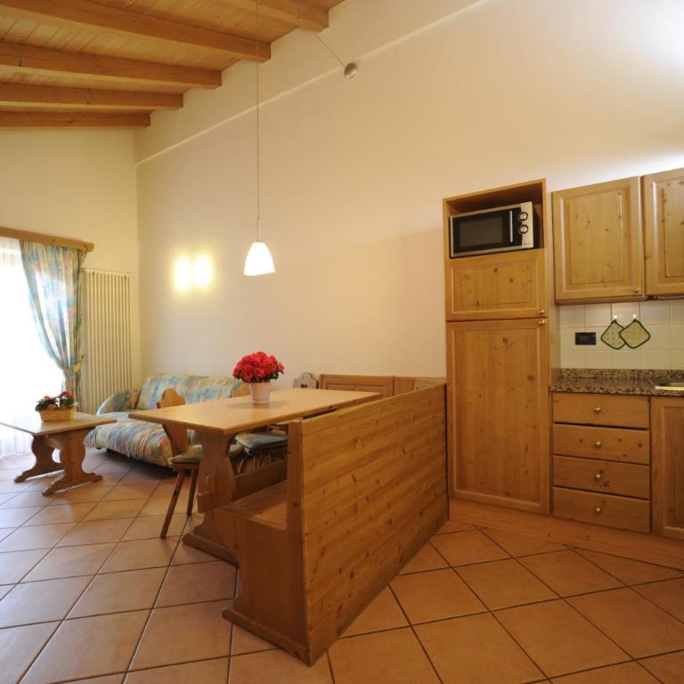 Residence Lagorai - Fiemme Holidays - Appartamento con 2 Camere da Letto (6 Adulti) - 2