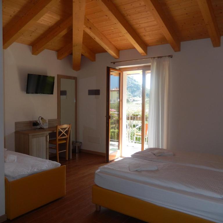 Agritur Giovanazzi - Camera Tripla con Terrazza - 1