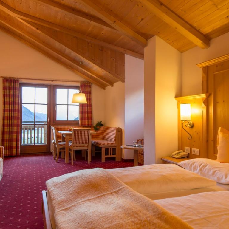 Berghotel Johanneshof - Familienzimmer mit Balkon - 3
