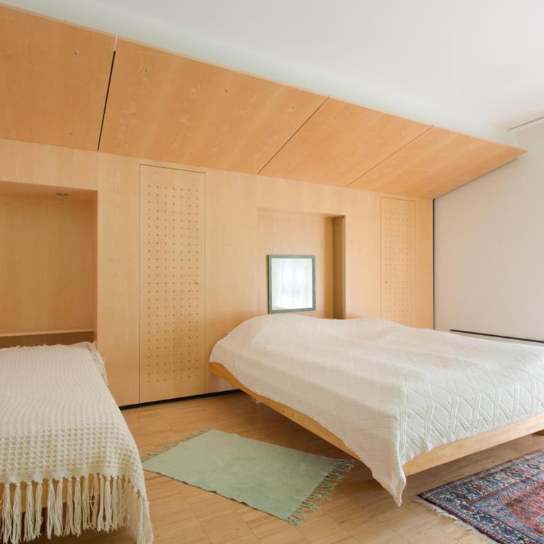 Frühstückspension "Schlosswirt" - Dreibettzimmer mit Balkon - 2