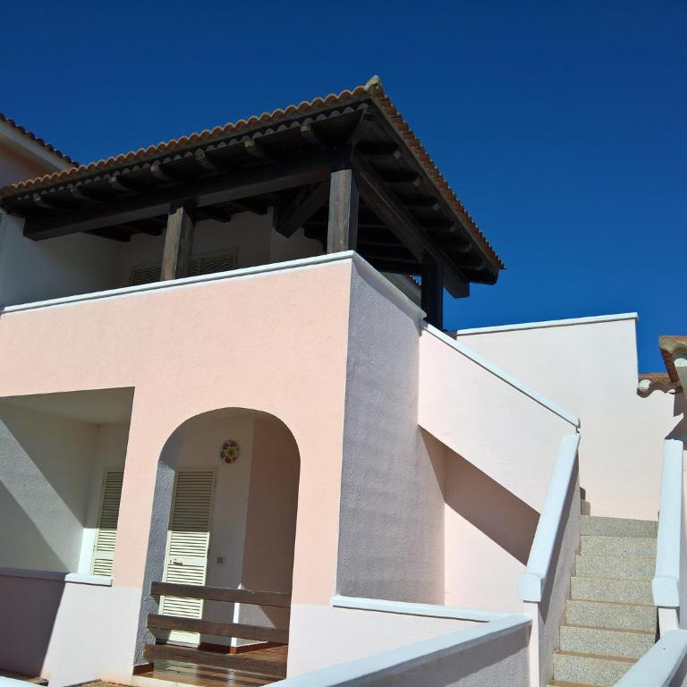 Residence Arcobaleno - One-Bedroom House - 9