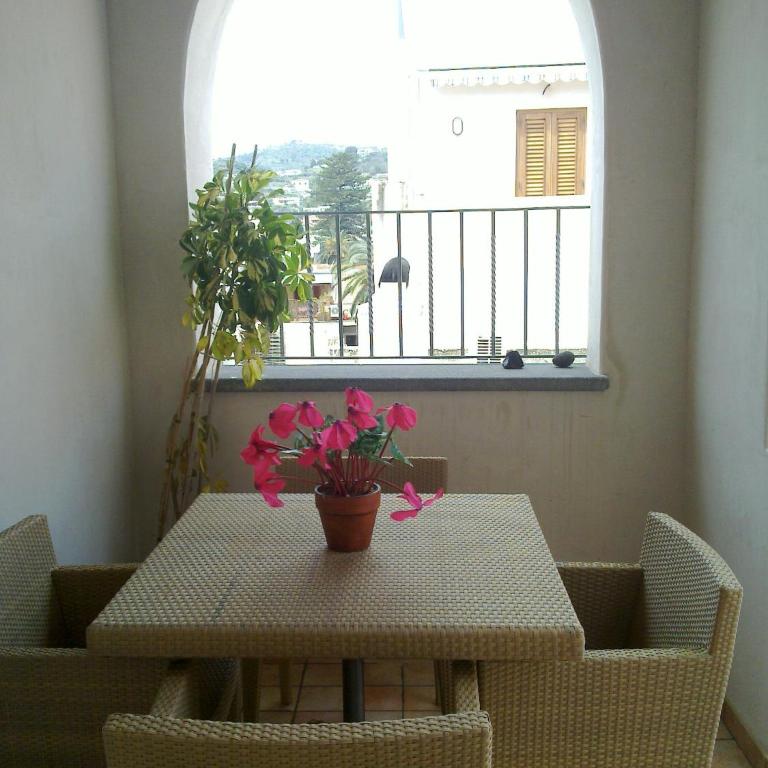 Residence Acanto - Two-Bedroom Apartment with Terrace - 1