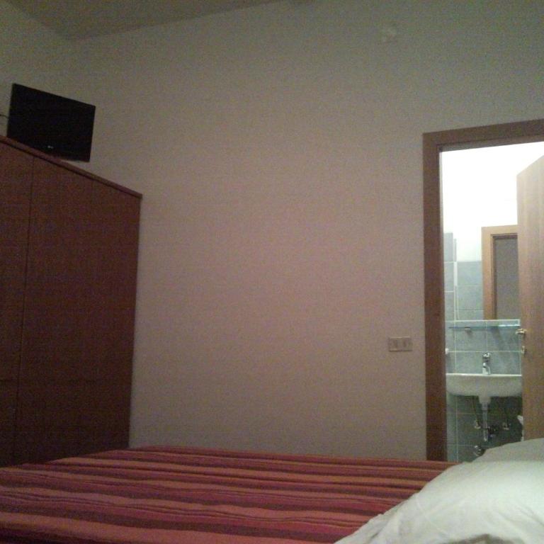 Hotel Trinidad - Camera Tripla - 2