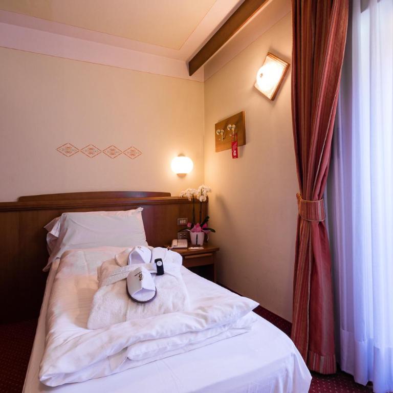 Hotel Collini - Habitación Individual Básica - 4