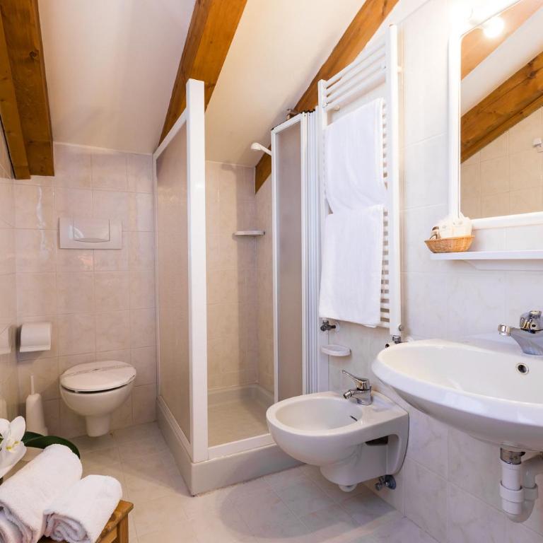 Hotel Collini - Habitación Doble Estándar - 1 o 2 camas - 2