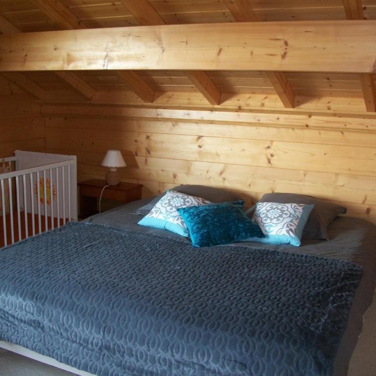 Chalet Les Aigles - Chambre Quadruple - Vue sur Montagnes - 2