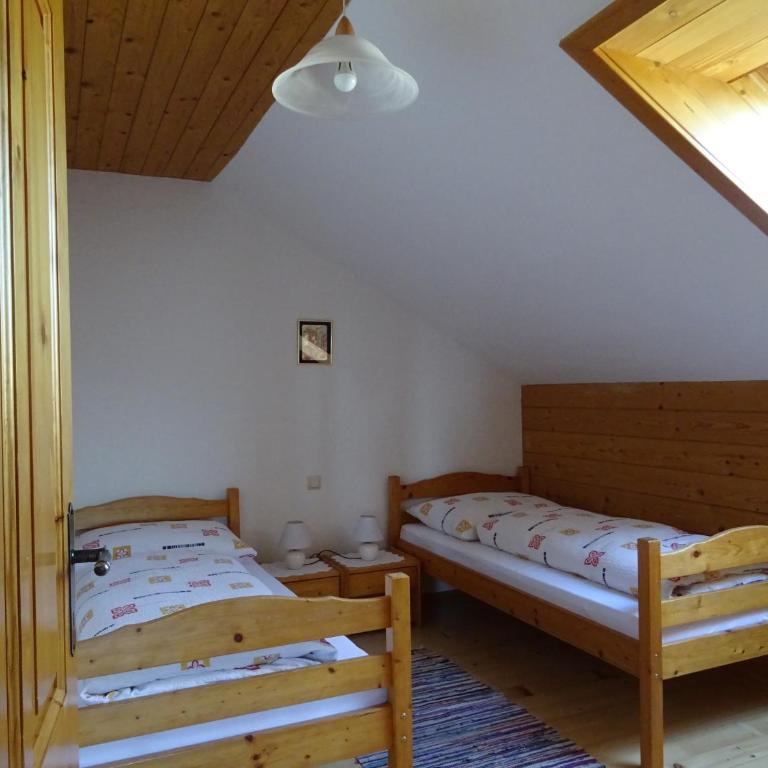 Baby- und Kinderhof Aicherbauer - Two-Bedroom Apartment - 3