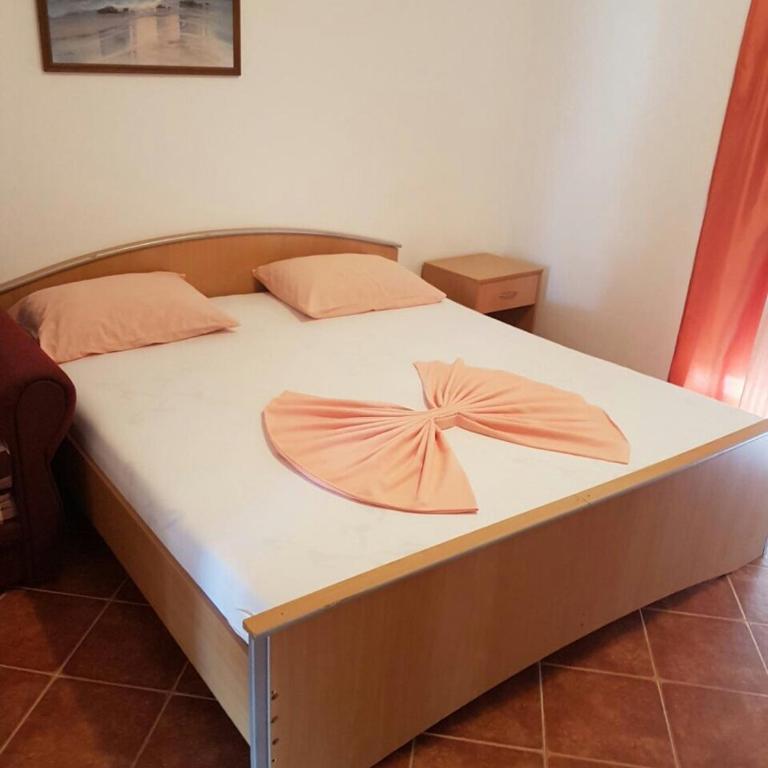 Guesthouse MB Knezevic - Dvokrevetna Soba s Bračnim Krevetom/Zasebnim Krevetima i Kupatilom - 15