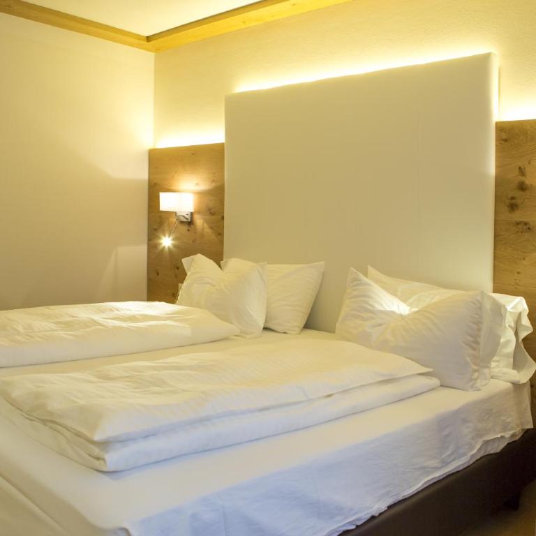 Hotel Collini - Habitación Doble Deluxe - 1 o 2 camas - 5