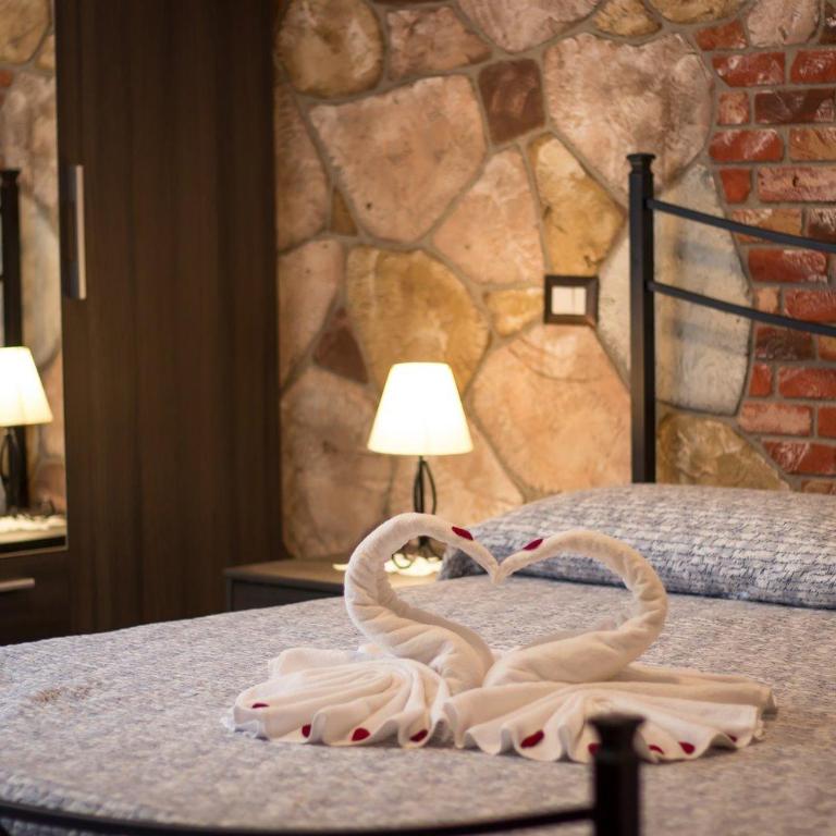 Rocca Pinta Guest House - Camera Matrimoniale con Letto Supplementare - 7