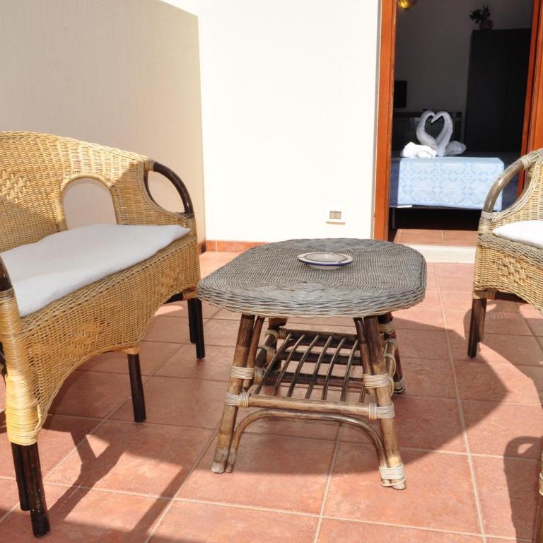 Bed & Breakfast Adriana - Camera Matrimoniale con Terrazza - 2