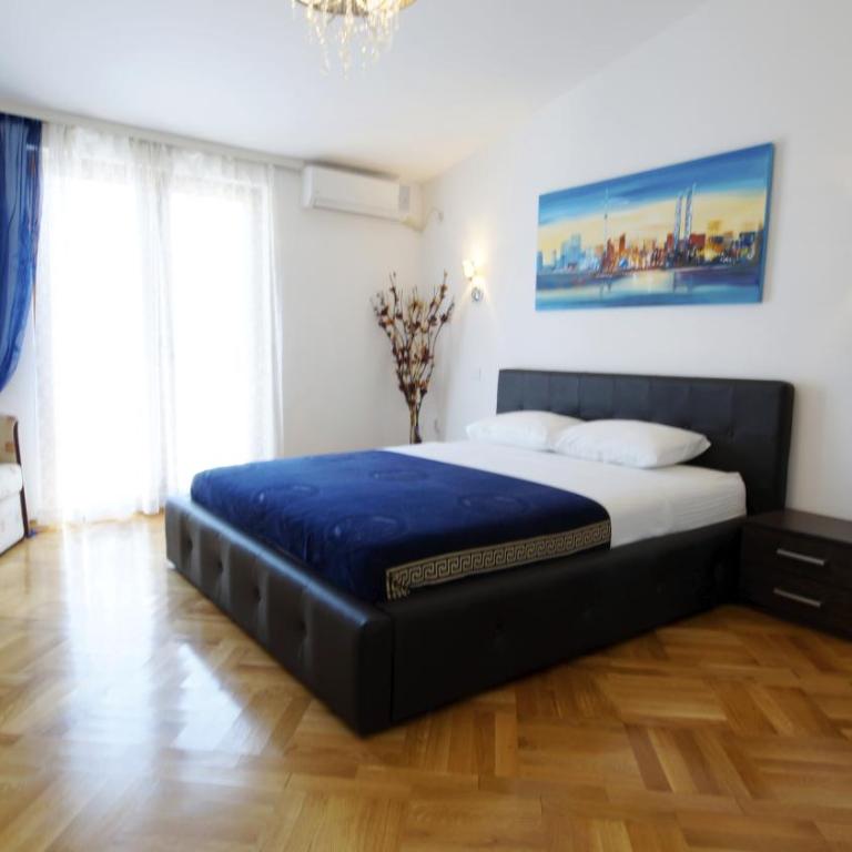 Apartments Miković - Superior Dvokrevetna Soba sa Bračnim Krevetom i Balkonom - 8