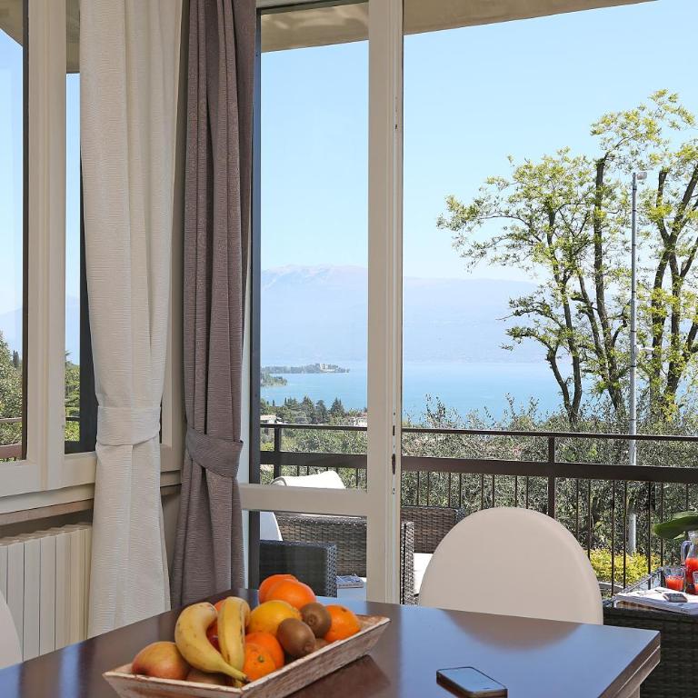 Casa Veronica - Appartamento con 2 Camere da Letto e Vista Lago - 3