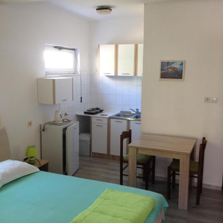 Apartments Kordic - Studio Apartment - 1