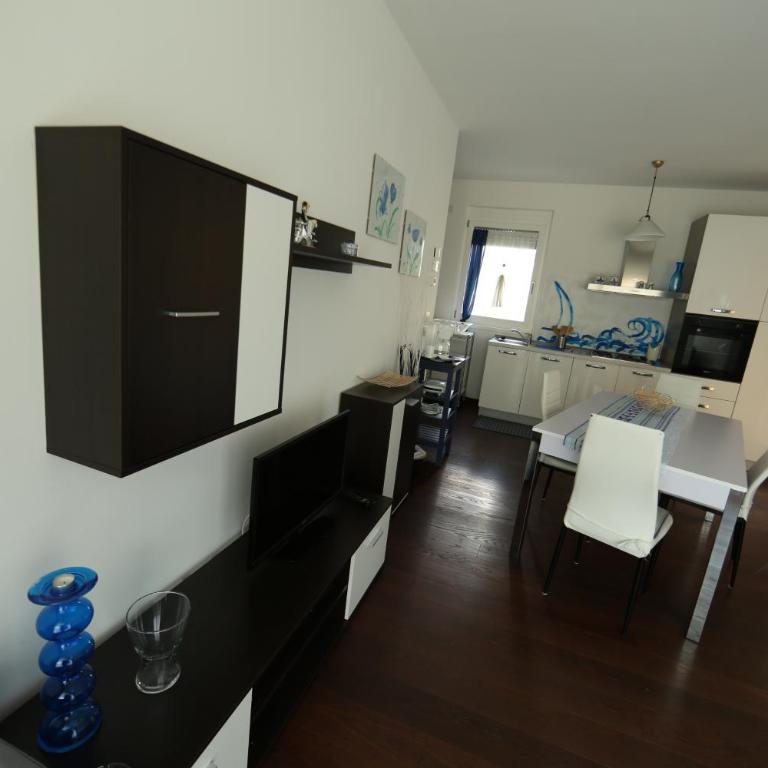 Lake View Apartment - Appartamento con 2 Camere da Letto - 42