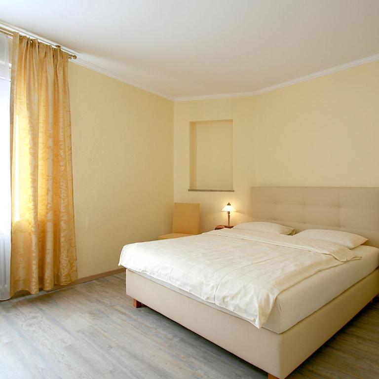 Hotel Garni Golf - Camera Matrimoniale Classic - 3