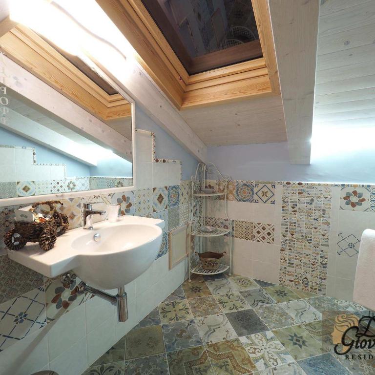 Residenza Donna Giovanna - Executive Suite with Sea View - 23