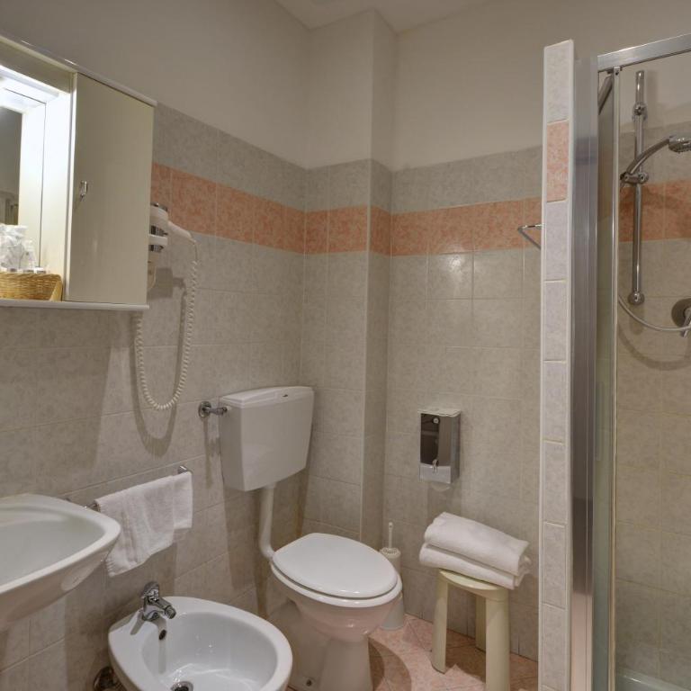 Hotel Universo - Camera Matrimoniale - 9