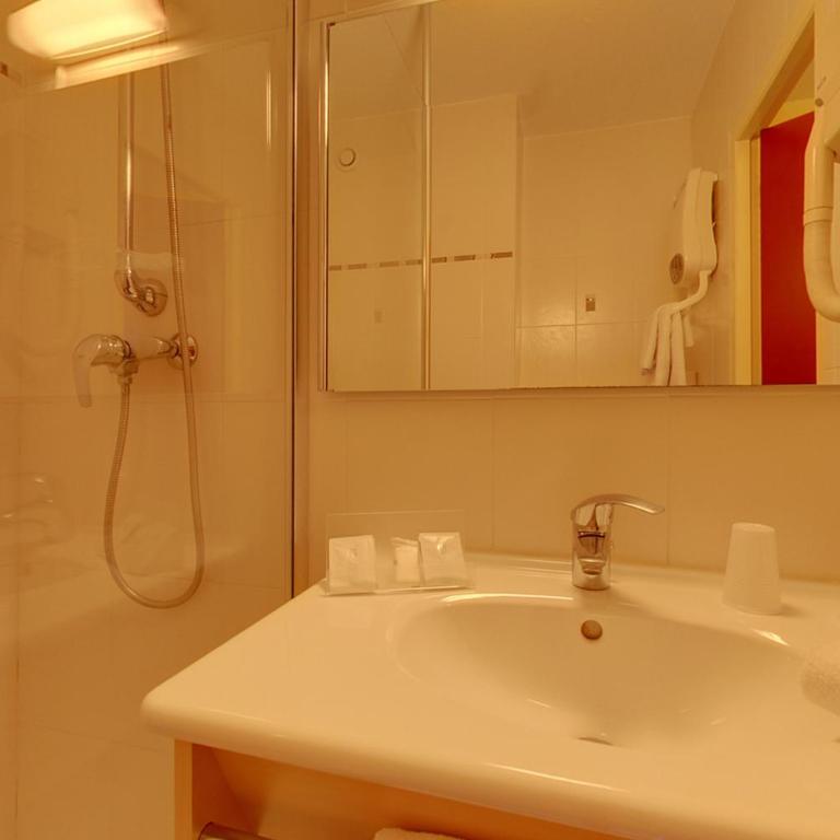 Hôtel Point Bleu Sète Frontignan - Chambre Double - 11