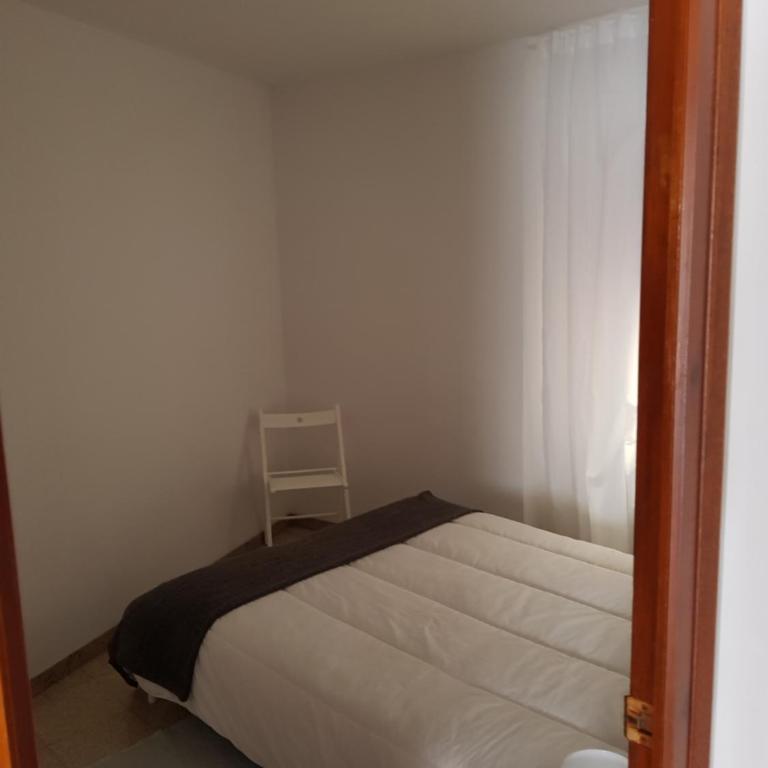 Apartament a la Placeta de Sant Joan 21, 3r - Apartamento de 3 dormitorios - 11