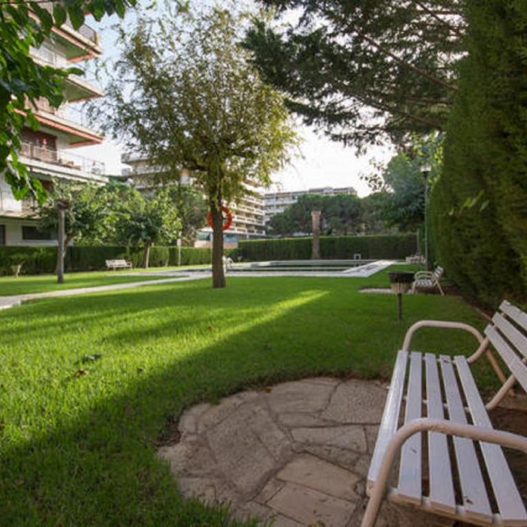 Apartamentos Casanostra - Apartment with Balcony - 38