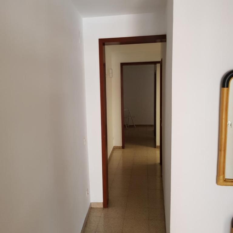 Apartament a la Placeta de Sant Joan 21, 3r - Apartamento de 3 dormitorios - 17