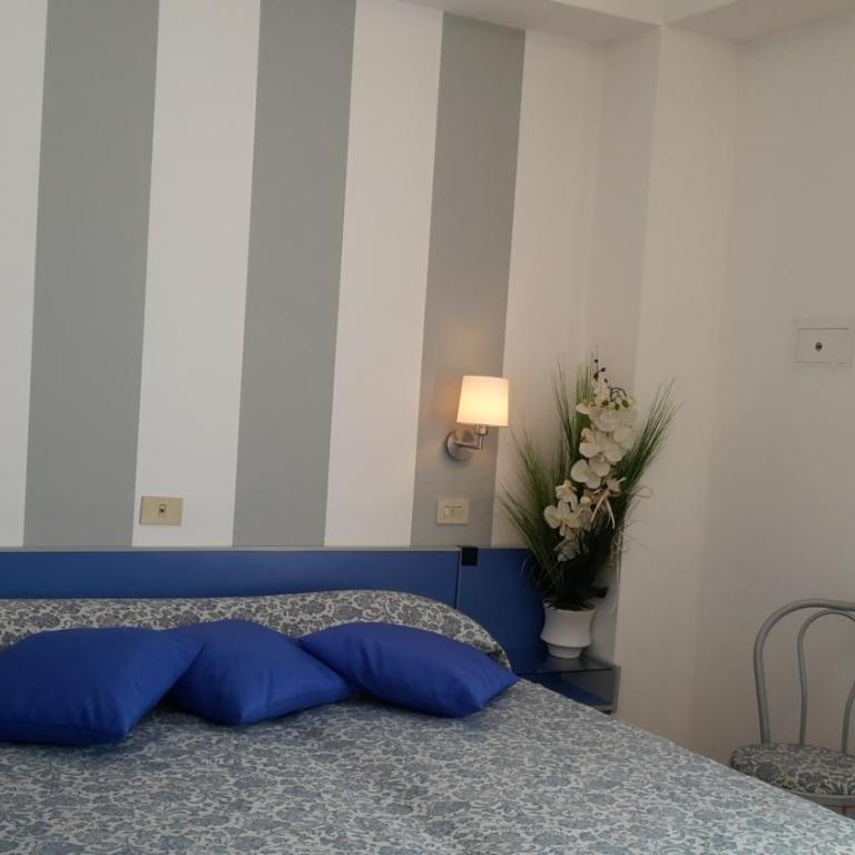 Hotel Mon Pays - Double Room - 8