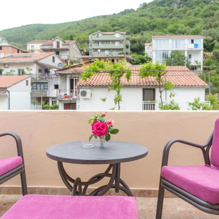 Apartments & Studios Tomanović - King Studio with Sofa Bed - 3