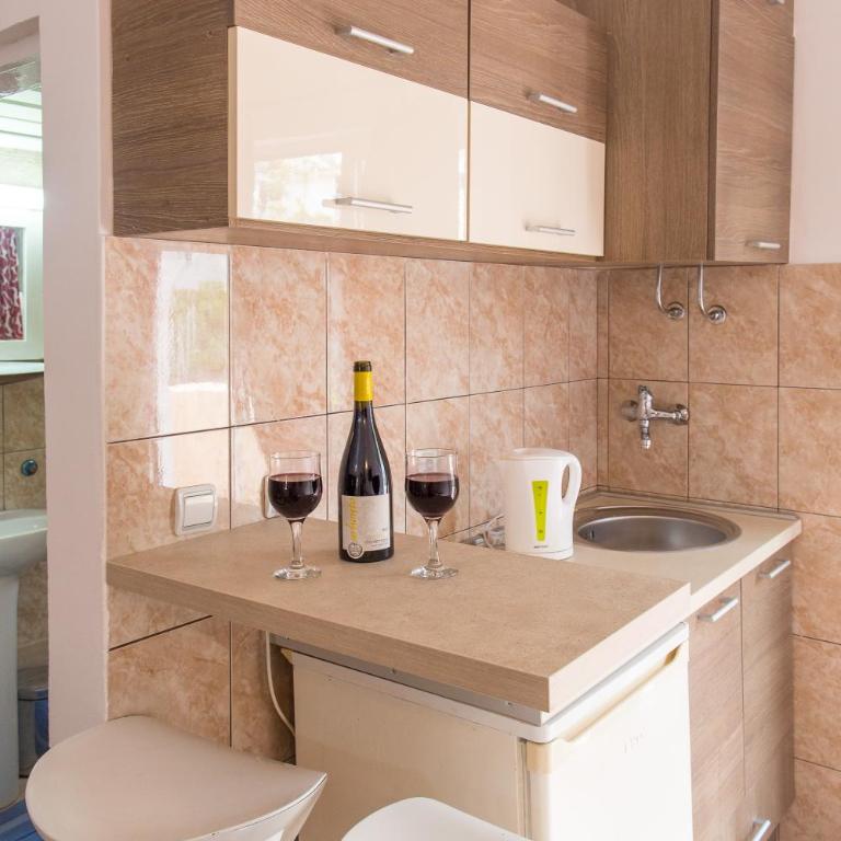 Apartments & Studios Tomanović - King Studio with Sofa Bed - 4