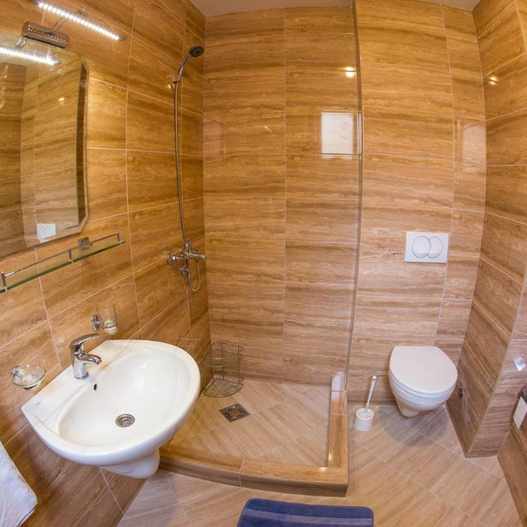 Apartments & Studios Tomanović - Family Studio - 2