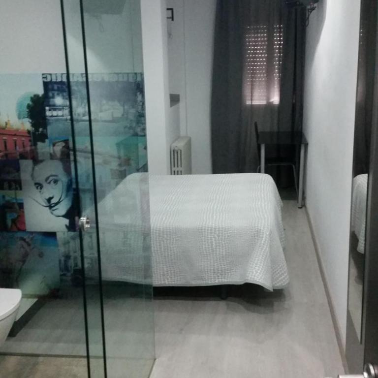 Bed&Breakfast 10 GIRONA - Habitación Doble con baño privado - 1 o 2 camas - 2