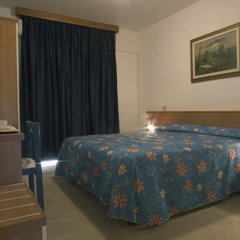 Hotel Santa Cruz - Camera Matrimoniale/Doppia con Letti Singoli con Balcone - 1