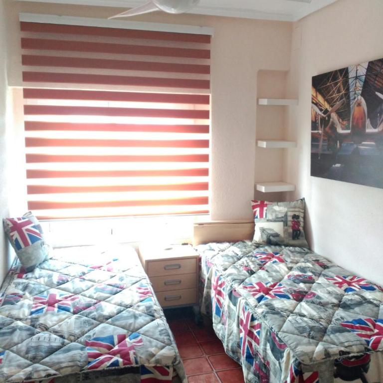 Malvarosa Beach Family - Three-Bedroom Apartment - 4