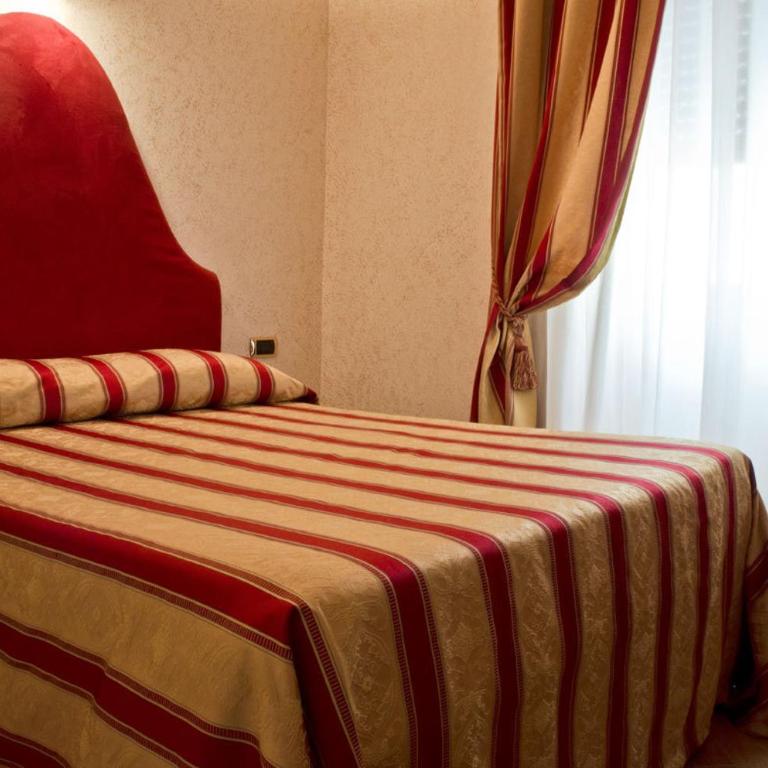 Hotel Brignole - Camera Matrimoniale Economy - 3