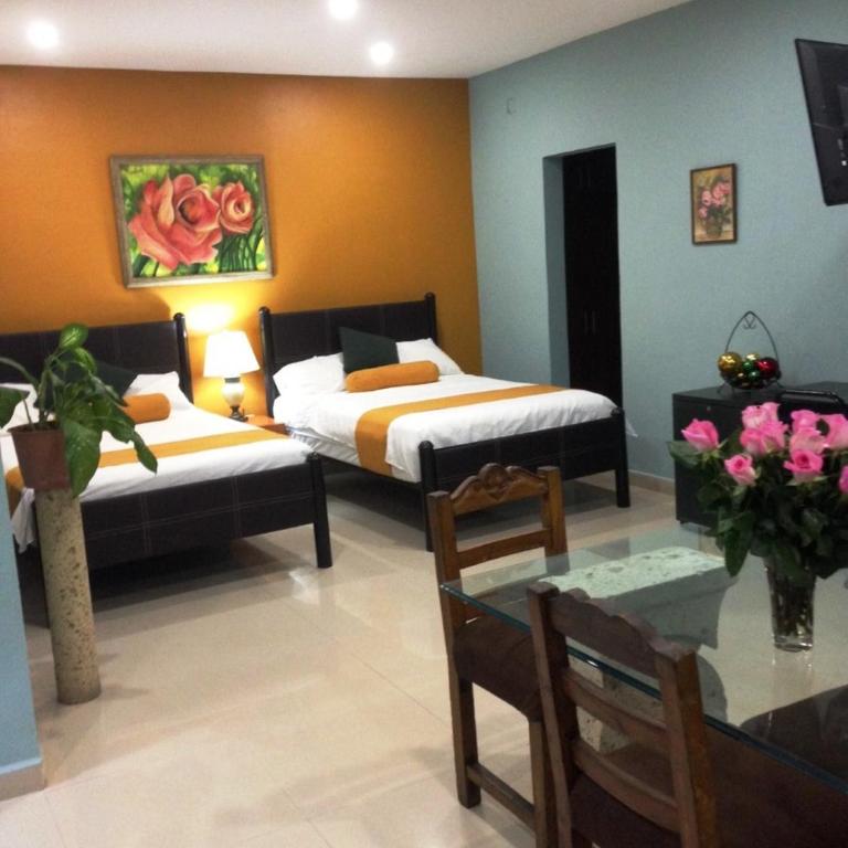 Casa las Flores - Habitación Doble Estándar con 2 camas dobles - 5